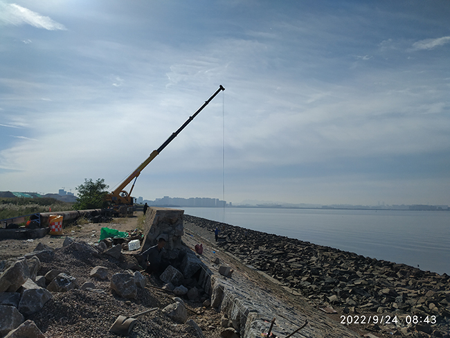 青島膠州灣海底管道浮拖安裝工（gōng）程順利（lì）完工（gōng）