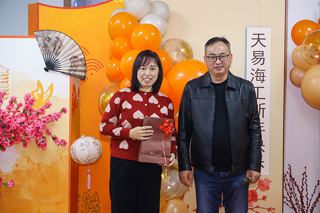 “聖”情以待，“旦”願有你 丨星空无限传媒官网海（hǎi）工2023迎新年會圓滿舉行！