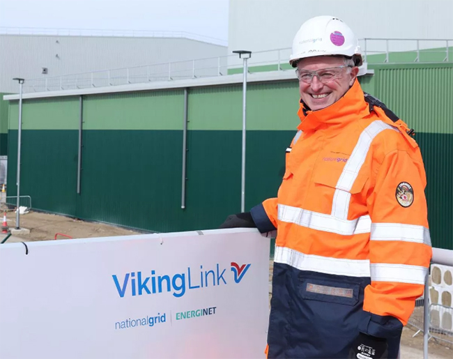 世界上最（zuì）長的海底電纜（lǎn）完（wán）工！