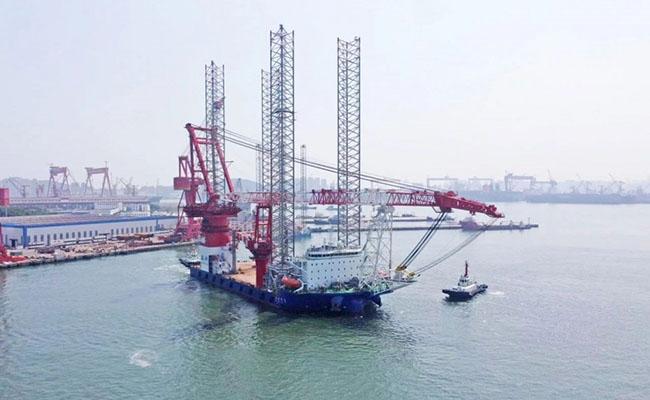 國內綜（zōng）合性能最強的（de）“第四代 ”海上風電施工平台“港航平5”開（kāi）啟海試（shì）