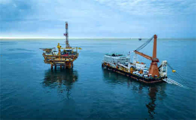 廣州打撈局“華潤龍”圓滿（mǎn）完成首次海管鋪設項（xiàng）目