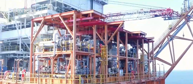 我國最大海上智能（néng）油田（tián）群日產量創新高
