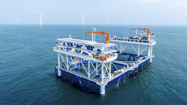 中廣核“伏（fú）羲一號”獲中國船級社（CCS）頒（bān）發國內首（shǒu）份風漁融合網箱平台入級證書