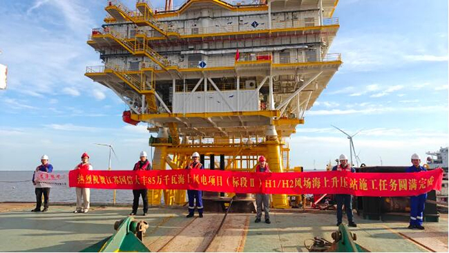 國信大豐海上風電項目升（shēng）壓站吊裝任務圓滿完成