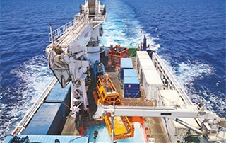 深海鑽探，“海牛（niú）Ⅱ號”真牛