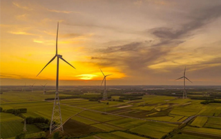 170米！全球最（zuì）高、全國首個預應力桁架結構分（fèn）散式風電場全部並網