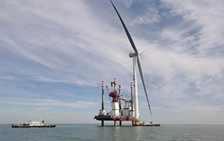 全國（guó）首個海上風電與海洋牧場融合發展研究（jiū）試驗（yàn）項目首批機組並網發電（diàn）