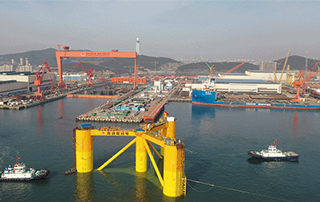 全球首座“雙百”海（hǎi）上風（fēng）電平台管樁（zhuāng）鋼全部湘鋼造