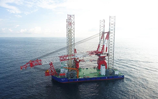 起重能力最強的風電安裝（zhuāng）“利器”-“海峰1001”