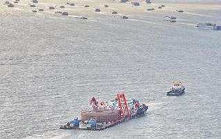 這艘鋪纜（lǎn）船啟航，助力中國離岸（àn）最遠海（hǎi）上風電項目！