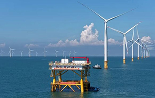 全國首個吸力筒基（jī）礎桁架式“風漁融合”型海洋（yáng）牧場正（zhèng）式投產